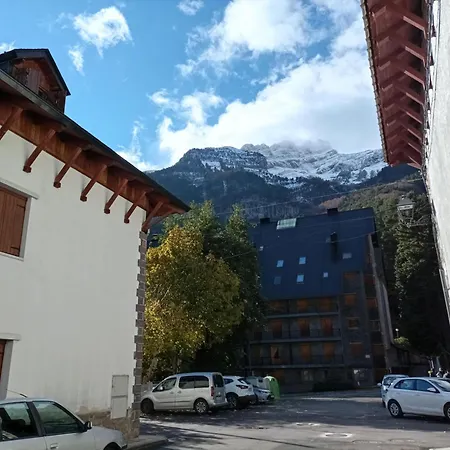 Lägenhet La Moleta Avairent Estacion *
