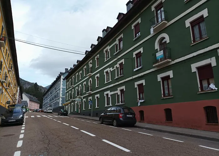 La Moleta Avairent Estacion