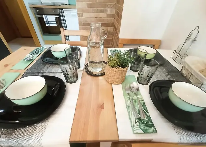 Lägenhet La Moleta Avairent Estacion